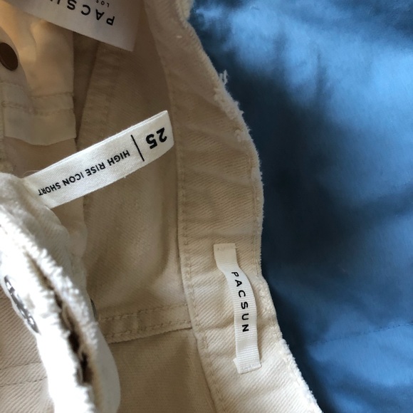 Pacsun high rise swan white shorts - Picture 3 of 4